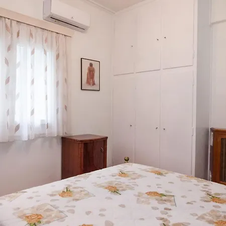 Apartment Beautiful Retro Apt In Koukaki Athens