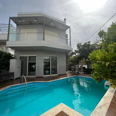 Palmyra Villa *