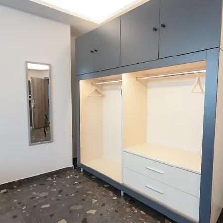 Life Apartment *
