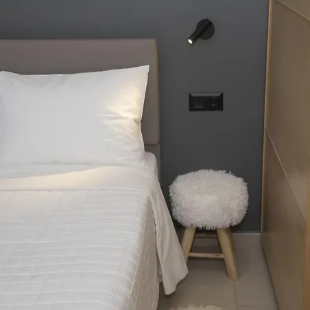 Friends Luxury In Marousi Athens