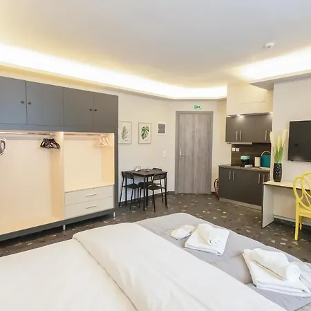 Life Apartment *