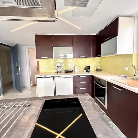 Citycenter Penthouse Mini Private Pool With Hydromassage And Great Town View Apartment *