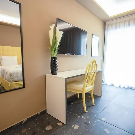Life Apartment *