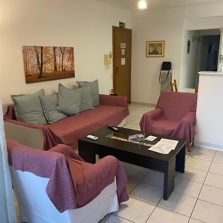 Katehaki Metro Apartment