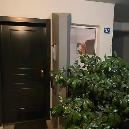 Apartment Katehaki Metro