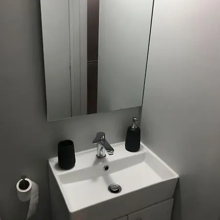 Modern Flat In City Centre - 45 Secs Metro *