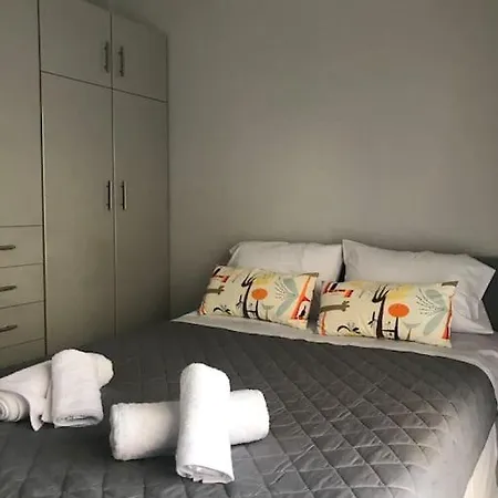 Modern Flat In City Centre - 45 Secs Metro Apartment *