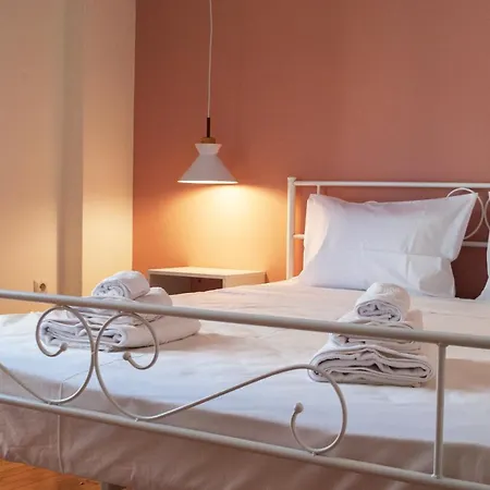 Your Comfy In Acropolis Area Αθήνα
