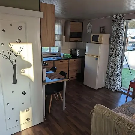 Sunny Terrace In Glyfada Апартаменты Афины
