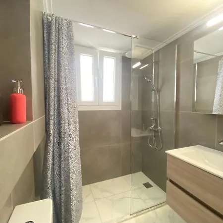 Apartment Faliro Comfort 10 Mins Walking To The Athens