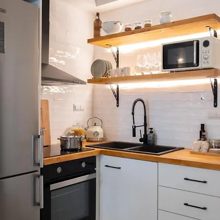 Apartment Adela's 1 Bedroom & Living