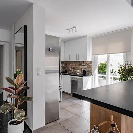 The Black Marble - Sea View, 2br, 2ba By Bnc Apartment Athens
