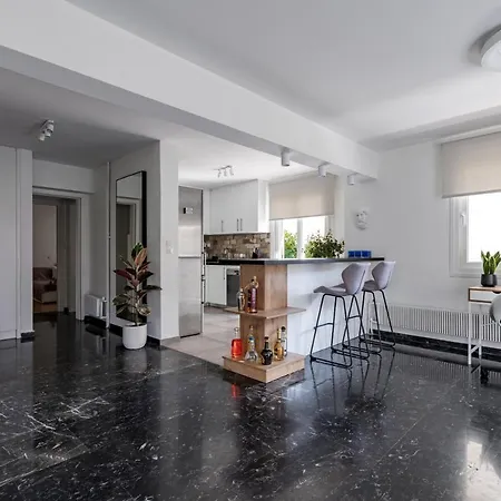 The Black Marble - Sea View, 2br, 2ba By Bnc Athens