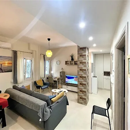 Elegant & Modern Flat Near Panathenaic Stadium Apartment