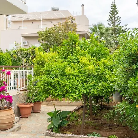 Spacious 2 Bedroom At Glifada Athens