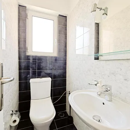 Apartment Menelaou By Athens
