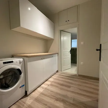 Apartment Modern & Spacious 3br *