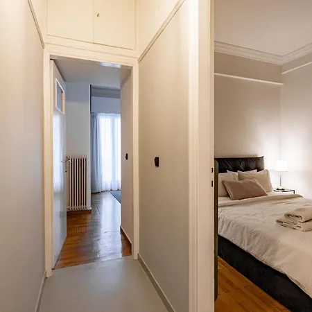 Cozy In Kolonaki - Sleeps 5 *