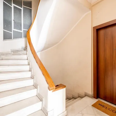 Cozy In Kolonaki - Sleeps 5 Apartment *