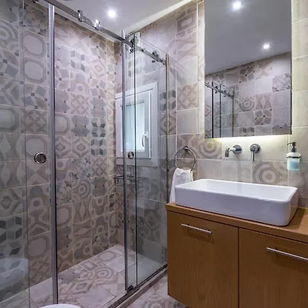 The Black Marble - Sea View, 2br, 2ba By Bnc