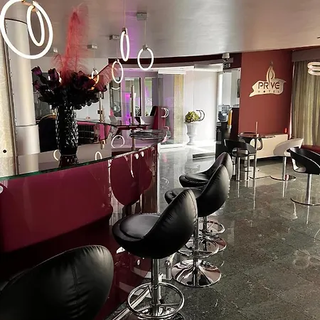Prive Hotel Skaramangás