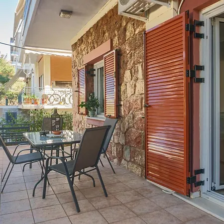 Bright 2bd Apt, Garden View & Parking - Glyfada Apartment Athens