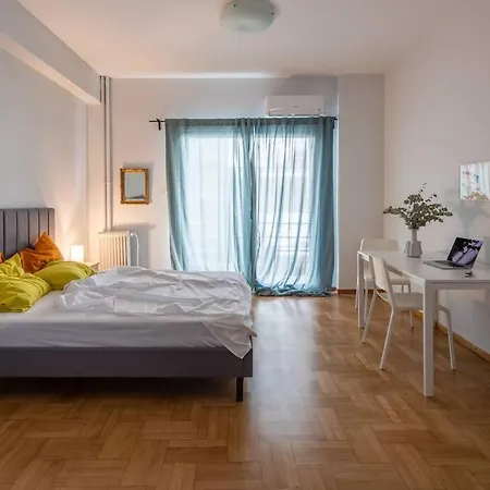 Newly Renovated, Quiet & In Kolonaki *
