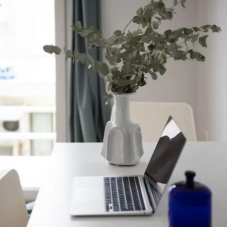 Apartment Newly Renovated, Quiet & In Kolonaki Athens