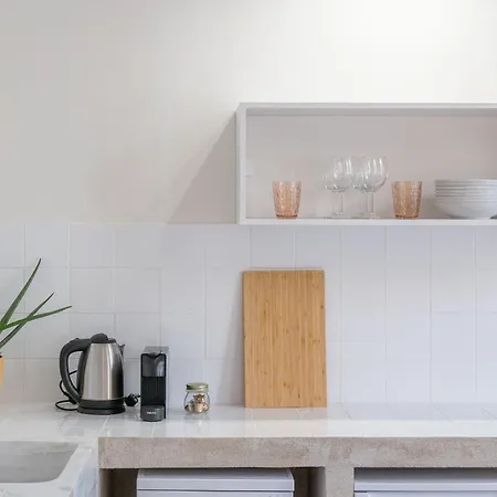 Charlie Apartment