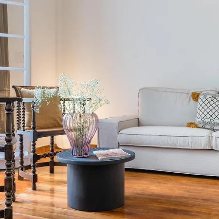 Charlie Apartment *