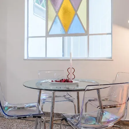 Charlie Apartment *