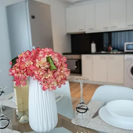 Apartment Bright 2br In Palaio Faliro-