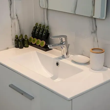 Bright 2br In Palaio Faliro- Apartment Athens