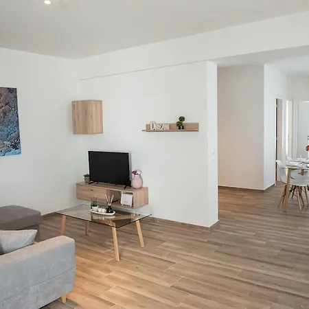 Bright 2br In Palaio Faliro- *
