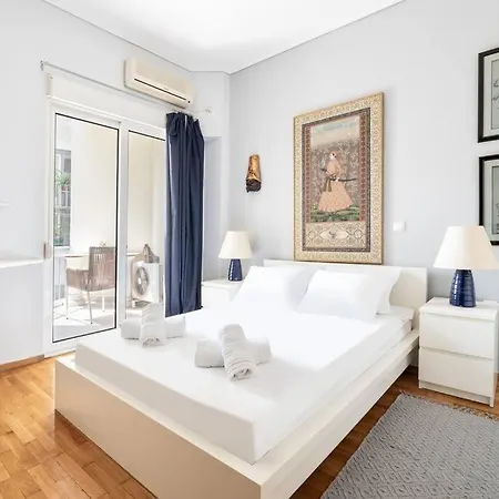 Apartment Time Classic: Pianist's 5th Fl @ Acropolis