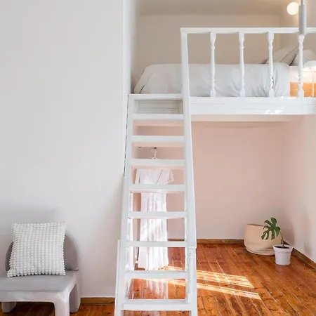 Cream Apartment *