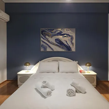 Comfortable Next To Museum And Park Apartment Athens