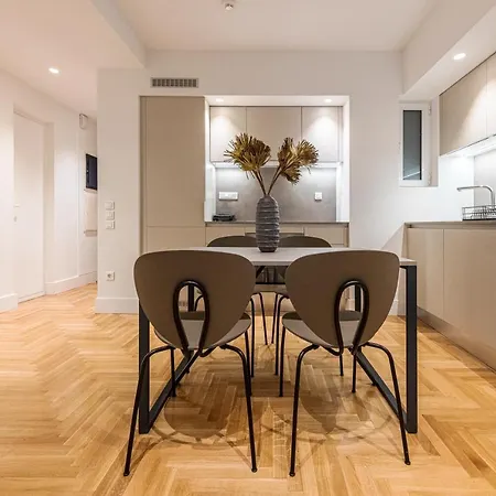 Phaedrus Living: Executive Flat Kolonaki * Athens