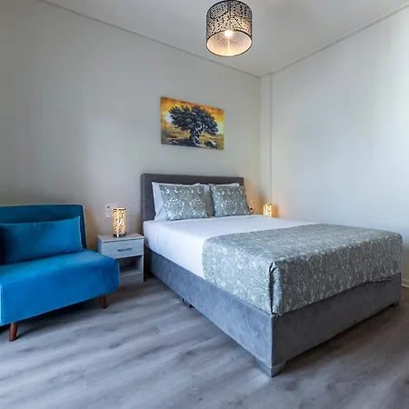 Beautiful Loft Close To Acropolis Apartment *