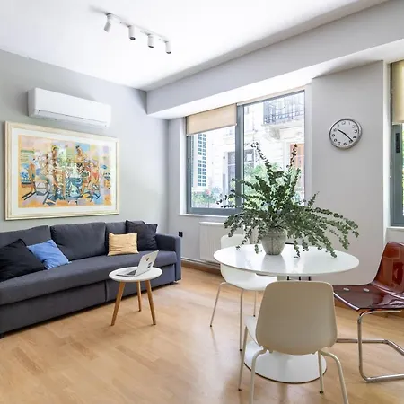Apartment Bright 2bdr Downtown Exarcheia! Athens