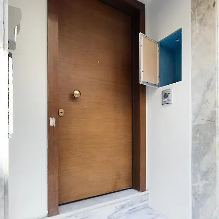 Bright 2bdr Downtown Exarcheia! Apartment *