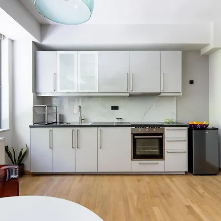 Bright 2bdr Downtown Exarcheia! Apartment