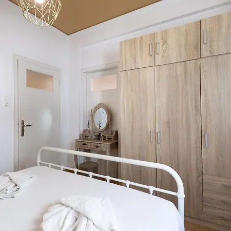 Apartment Breeze One Bedroom By Blupine *