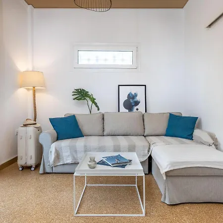 Breeze One Bedroom By Blupine * Athens