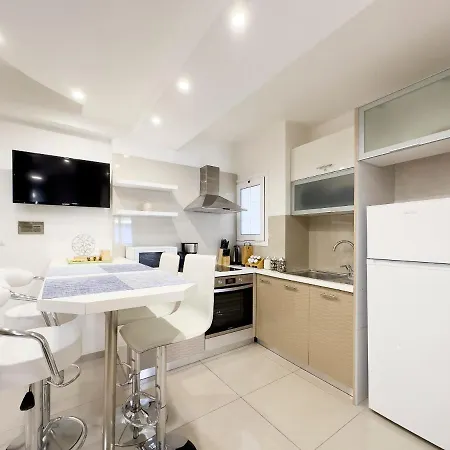 Mihail Voda Modern 55sqm In *