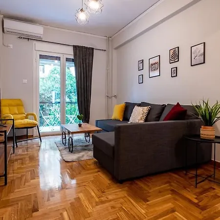 The Athenian Hideaway 2- Bedroom In Thiseio *