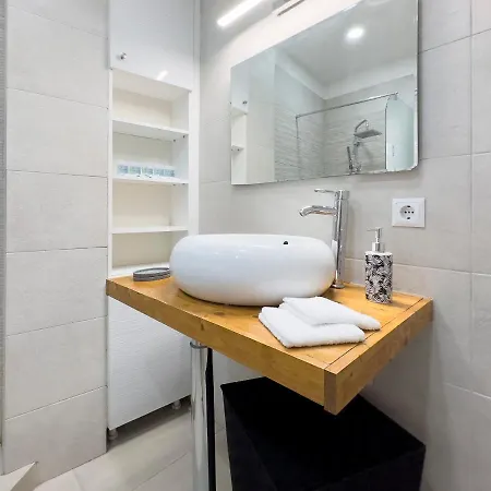 Mihail Voda Modern 55sqm In Athens