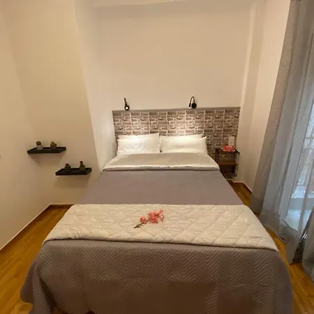 Nike's Katechaki Apartment
