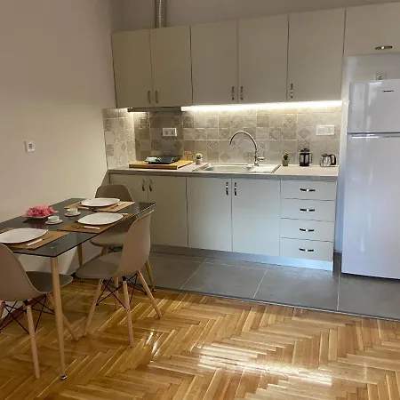 Nike's Katechaki Appartement