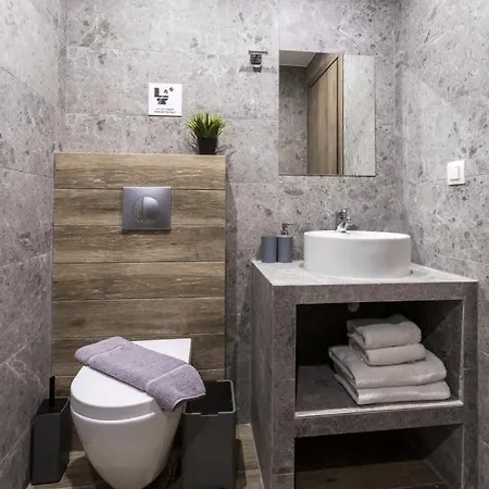 Apartment Raise Averof Serviced *
